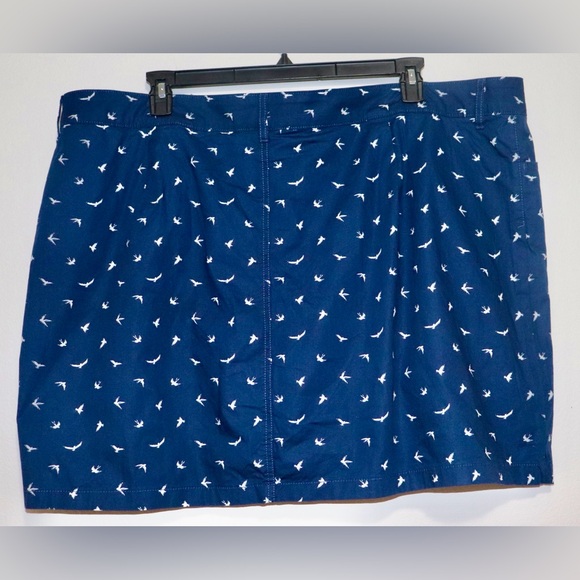 St Johns Bay NWT Skort Womens Plus Size 24W Navy Blue Bird Print 2 Side Pockets - Picture 3 of 6